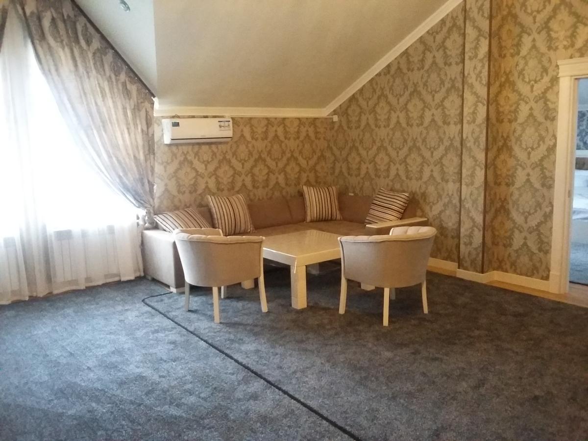 Hotel Afrosiyob Qarshi Exterior foto